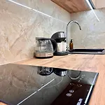 Апартаменти Skyseahome Arkadia *
